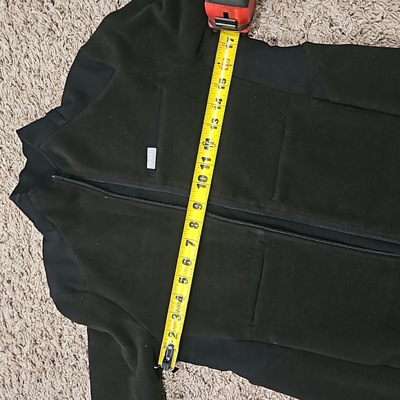 FIGS On Shift Fleece Jacket- BLACK- XS - Picture 2 of 5